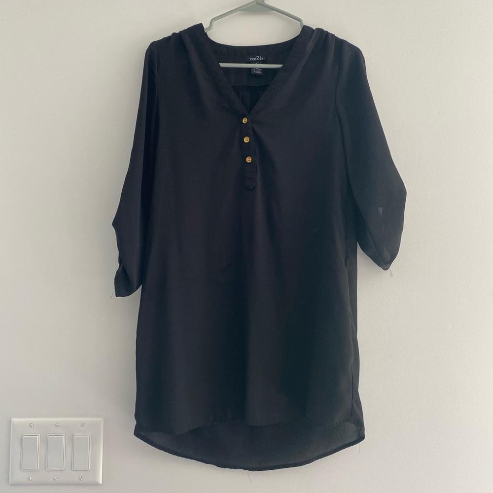 Rue 21 sheer top size small
